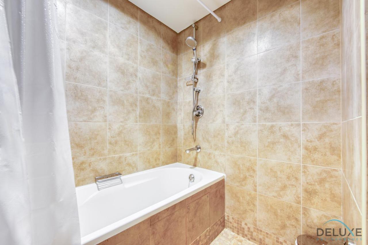 Unbeatable Rate Stylish 1Br With Balcony Near Metro By Deluxe Holiday Homes Dubaï Extérieur photo