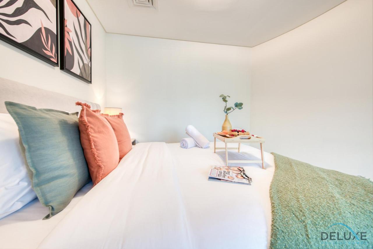 Unbeatable Rate Stylish 1Br With Balcony Near Metro By Deluxe Holiday Homes Dubaï Extérieur photo
